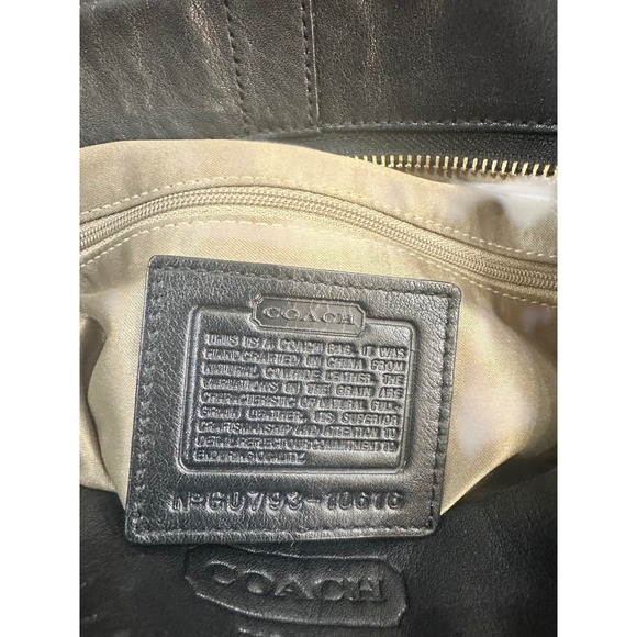 Coach Carly Large Black Leather Hobo Shoulder Bag Gold Hardware Turnlock Closure - Picture 12 of 13